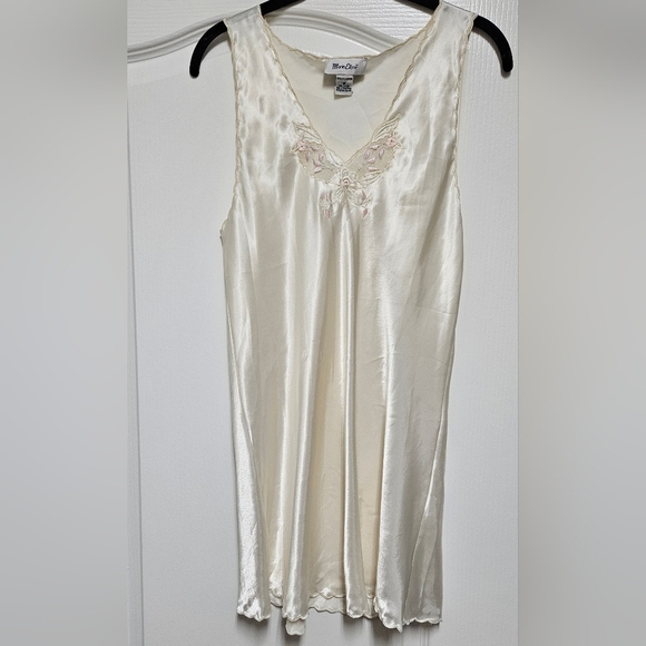 Marie Ellyse Other - Marie Ellyse Vintage Cream Satin Nightgown.